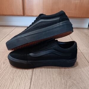 Vans All Black Old Skool Low Top Shoes Platform.